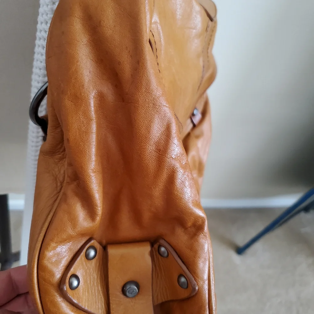 Francesco Biasia Leather Women's Hobo Medium Bag